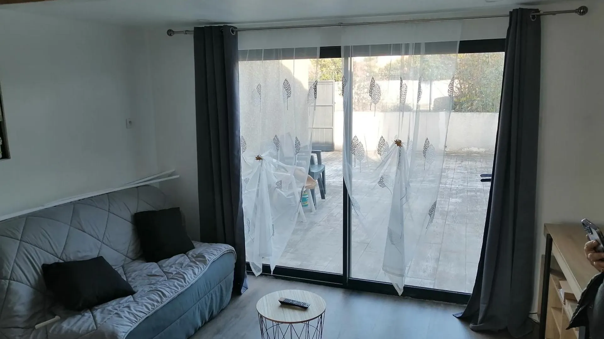 Beau Petit Studio Avec Terrasse Et 2 Couchages Fos-sur-Mer 0*,  France